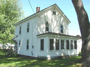 35 Locust St, Madison, ME 04950