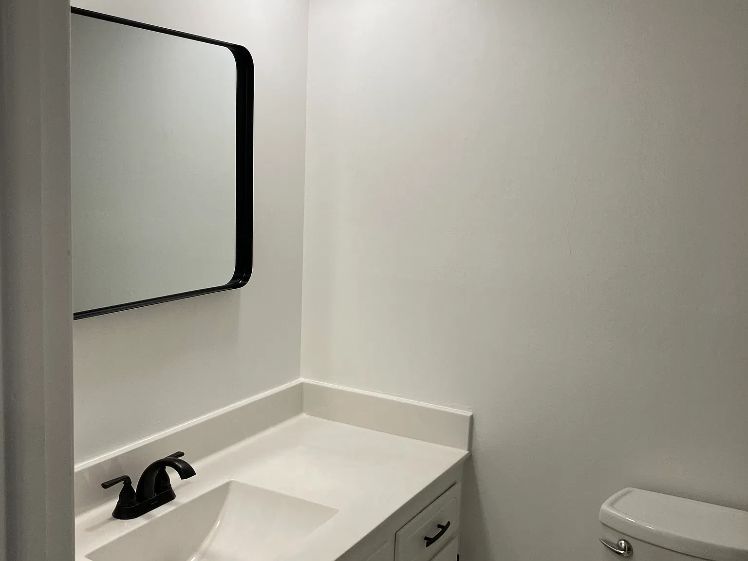 2 bed, 1090 sqft, $1,450 — Photo 3