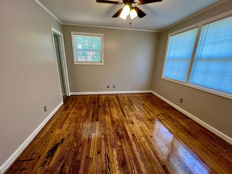 213 Kingnut Dr — Photo 13