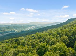 4017 W Rd, Signal Mountain, TN 37377