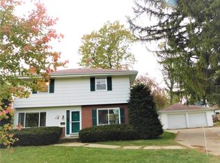 231 W 10th St S, Newton, IA 50208