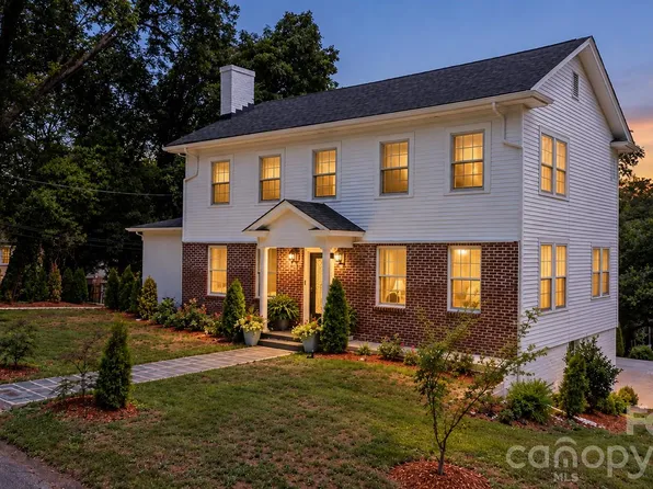 1407 Mimosa Ln NW, Lenoir, NC 28645