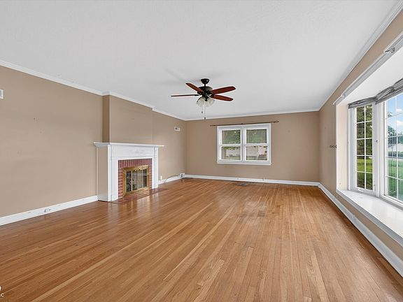 5th image of 1112 W Wabash Ave