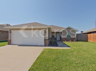 1020 SW 15th St, Moore, OK 73160