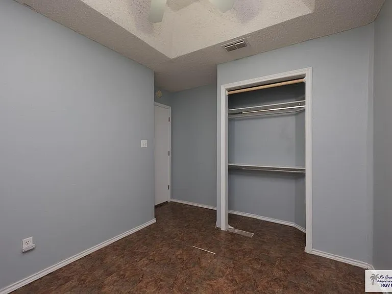 2804 Vienna St — Photo 9
