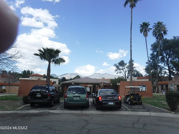 3rd image of 6549 E Calle La Paz