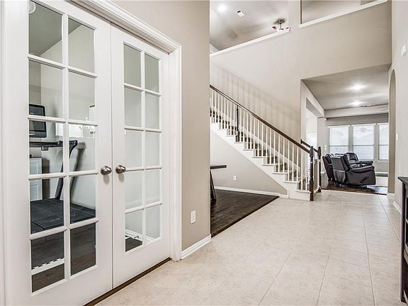 4th image of 4952 Grinstein Dr