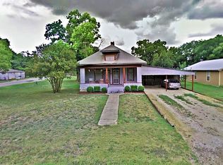 608 Avenue A, Valley Mills, TX 76689