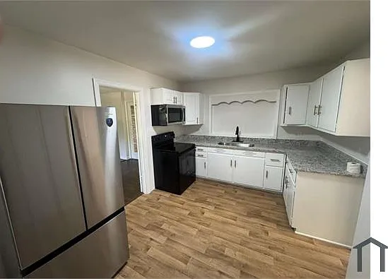 332 23rd Ave NE — Photo 14