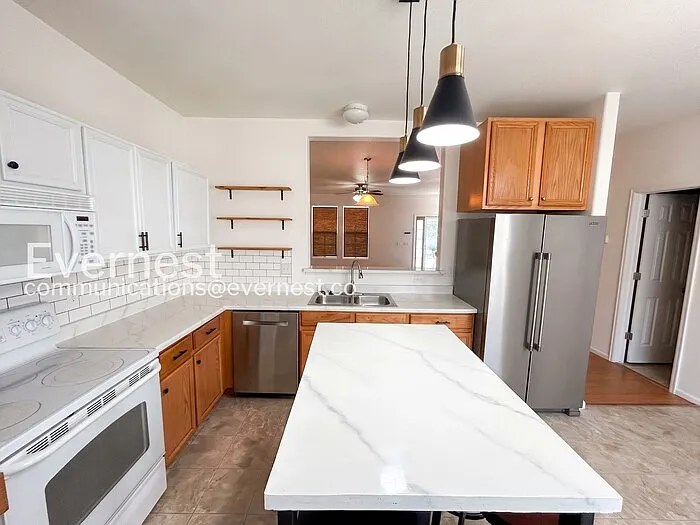 2720 Scotchbroom Point — Photo 3