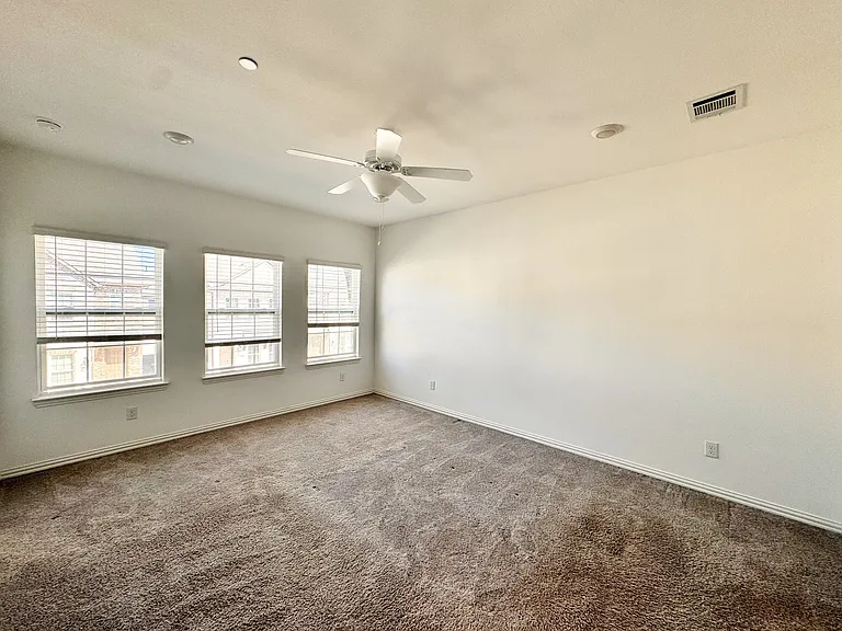 1065 Keene Ridge Dr — Photo 5