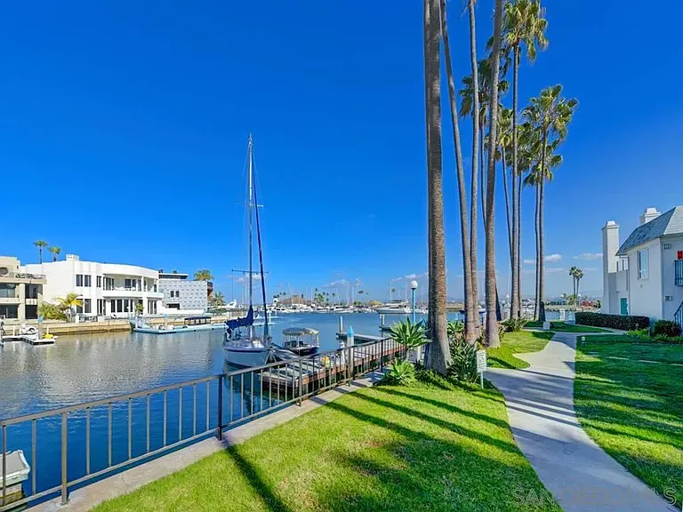 45 Antigua Ct — Photo 18