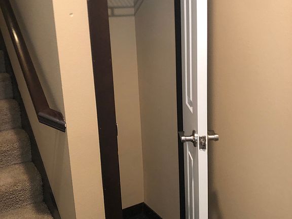 4th image of 16024 3rd Pl S Unit E