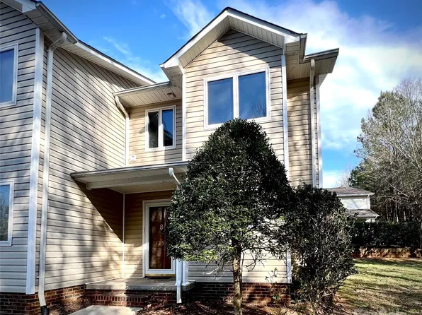 3251 White Oak Ct #J8, Claremont, NC 28610