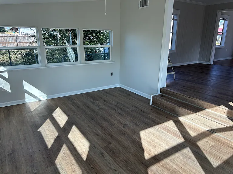 1537 Oak Ave — Photo 11
