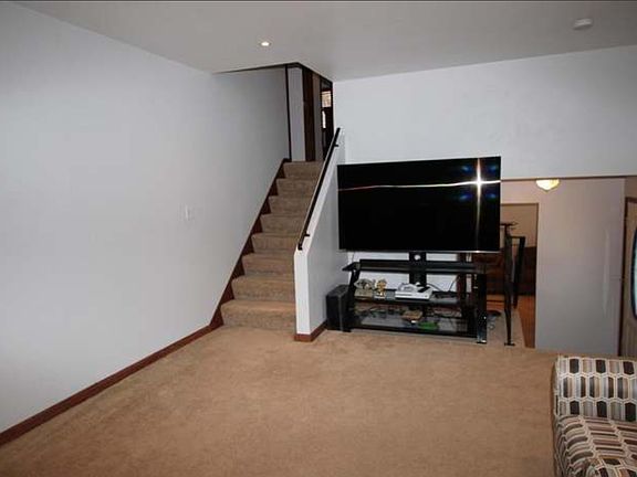 4th image of 8719 W Grantosa Dr