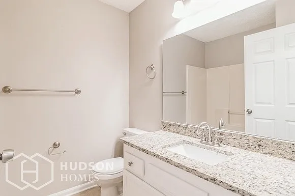 1664 Hudderfield Cir W — Photo 15