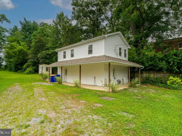 141 W Frederick St, Millersville, PA 17551