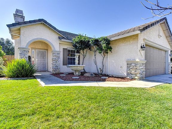 2nd image of 2121 Conejo Dr