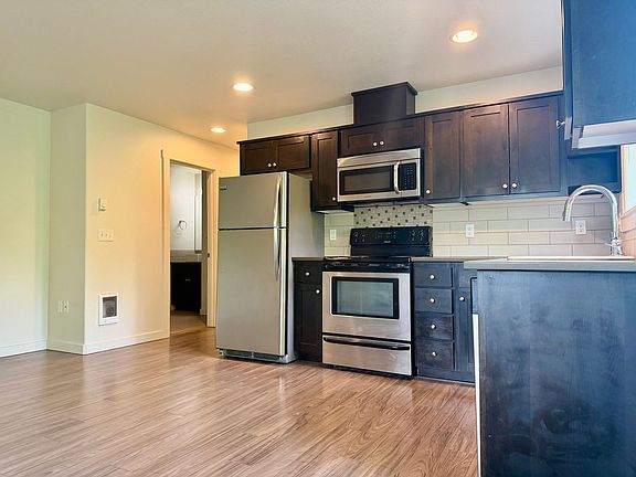 2nd image of 3651 SE Francis St #304