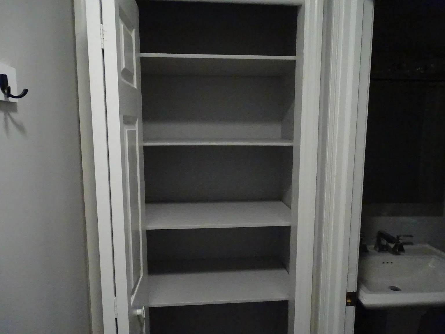 2 bed, 1000 sqft, $1,250 — Photo 3