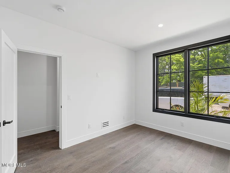 9 Minerva St #1 — Photo 4