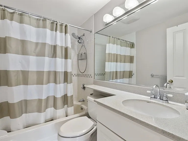 10 Charlesgate E #501 — Photo 25