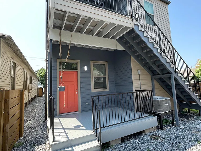 1821 Fern St #B — Photo 3