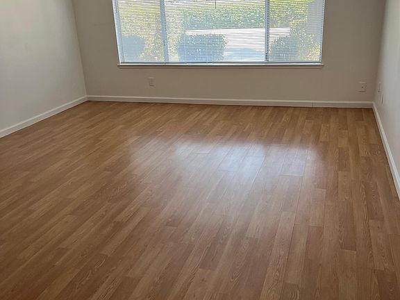 2nd image of 3401 W Campus Ave #3401