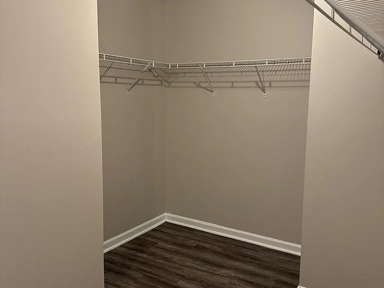 2213 Grandwood Ln — Photo 24