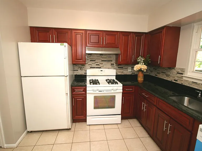 19608 White Saddle Dr — Photo 5