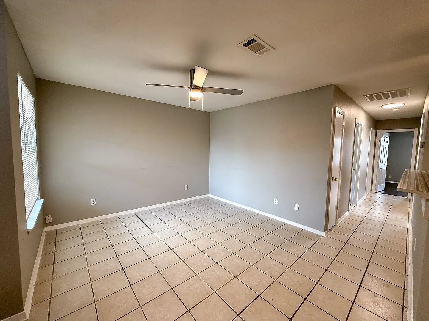 1906 San Rafeal St, Fort Worth, TX 76134 — Photo 2
