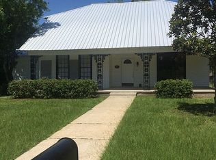 202 Calloway St, Newton, AL 36352