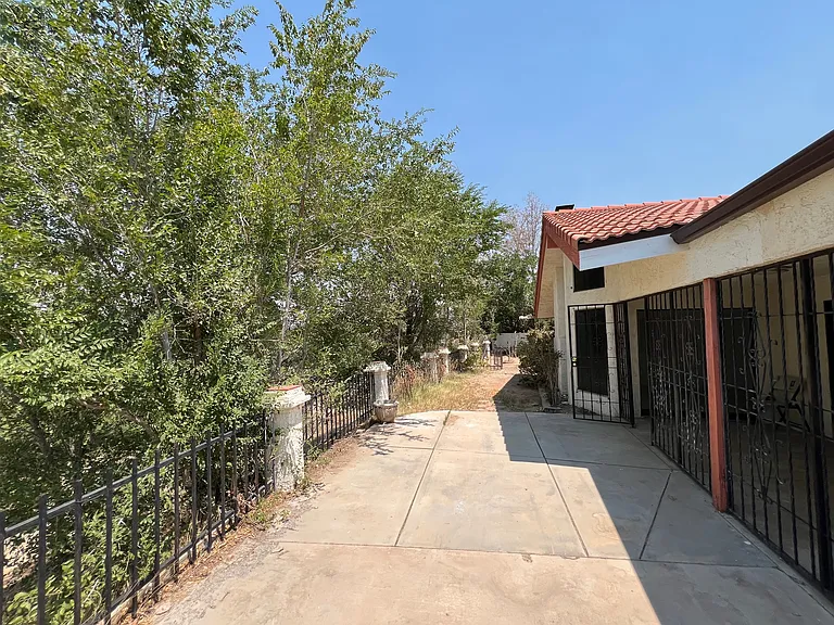 13850 Dahlgren Dr — Photo 21