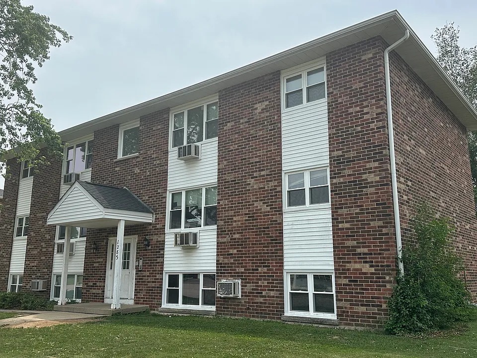 1281 Abbott Dr #2E
