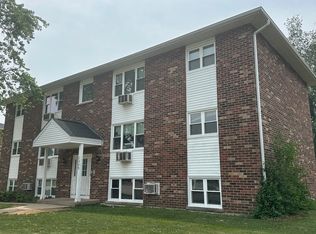1285 Abbott Dr APT 6, Elgin, IL 60123