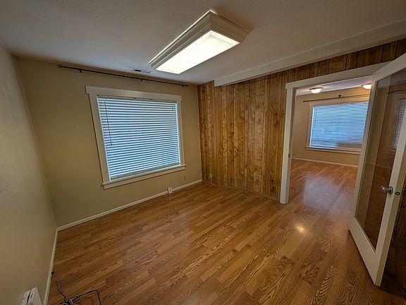 4th image of 612 E 2nd St
