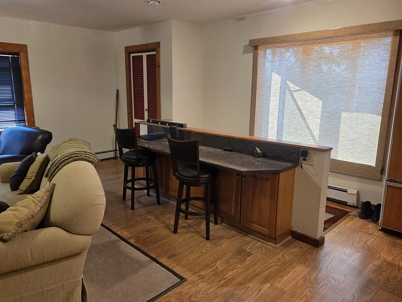 1651 Lamington Rd — Photo 4