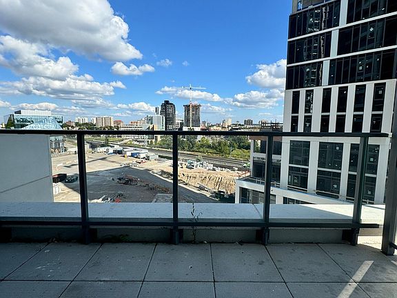 5th image of 15 Wellington St S #405