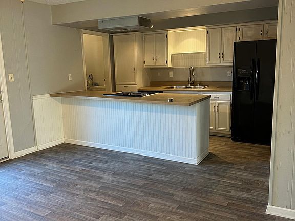 4th image of 800 Jamestowne Dr