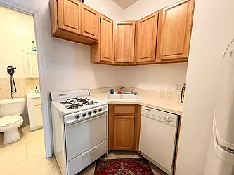 Rented by Century 21 Premier 