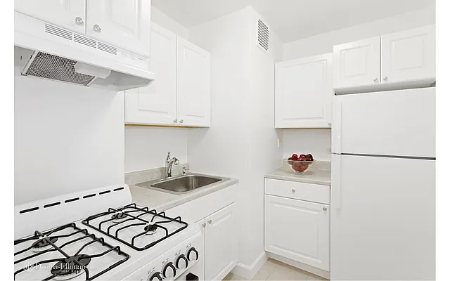 Sold by Douglas Elliman | media 3
