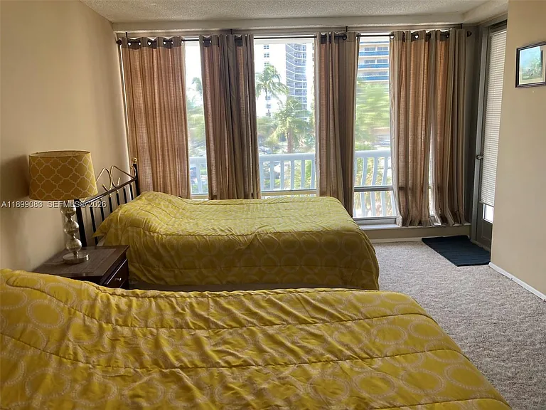4020 Galt Ocean Dr #203 — Photo 9