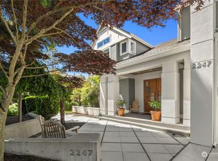 2247 82nd Ave SE, Mercer Island, WA 98040