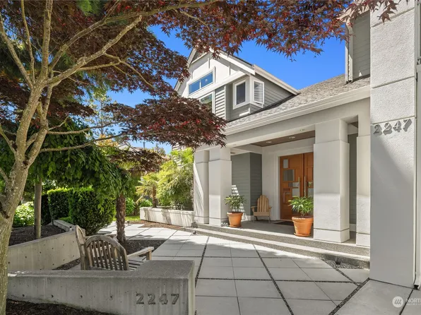 2247 82nd Avenue SE, Mercer Island, WA 98040