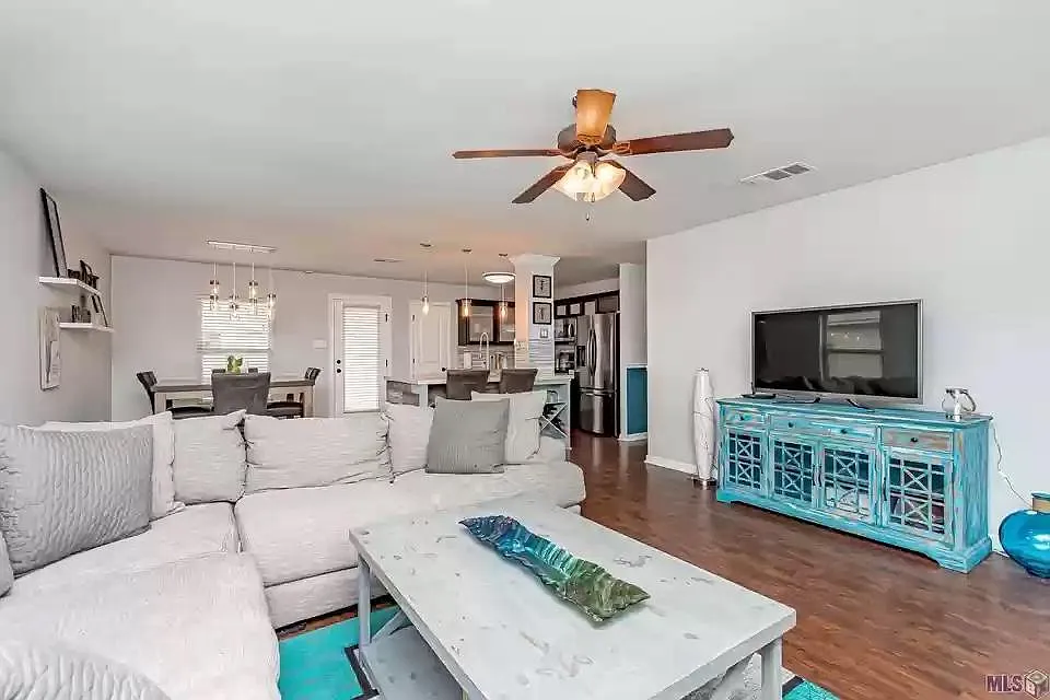 42322 Palmstone Ave — Photo 2
