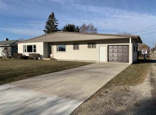 1914 10th Ave S, Escanaba, MI 49829