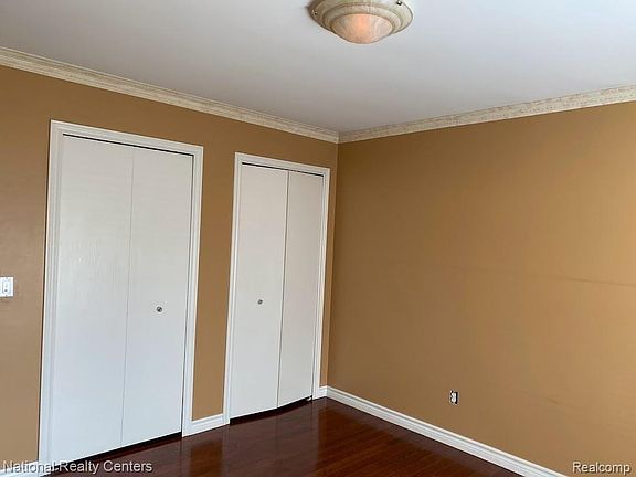 5th image of 39708 Salvatore Dr