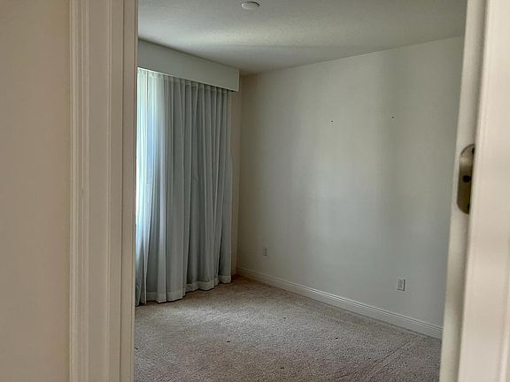 3rd image of 13527 Larkton Ln