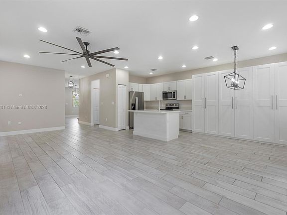 5th image of 4905 NW 48th Ter